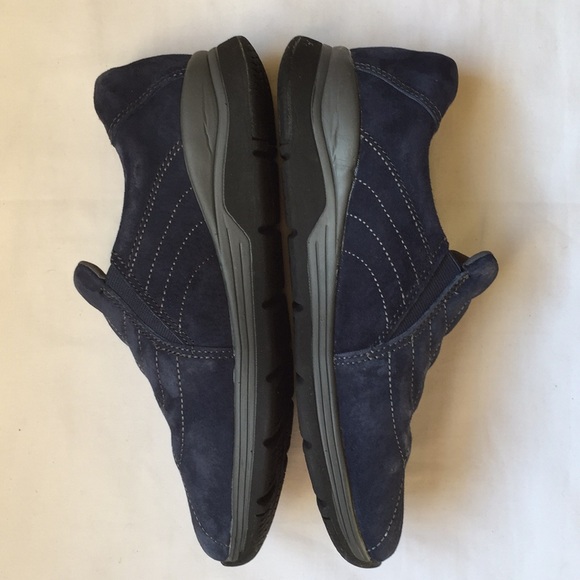 Earth Navy Suede Leather Slip On Loafer - Picture 3 of 7